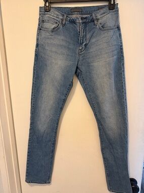 John Varvatos Light Wash Straight Leg Jeans size 30